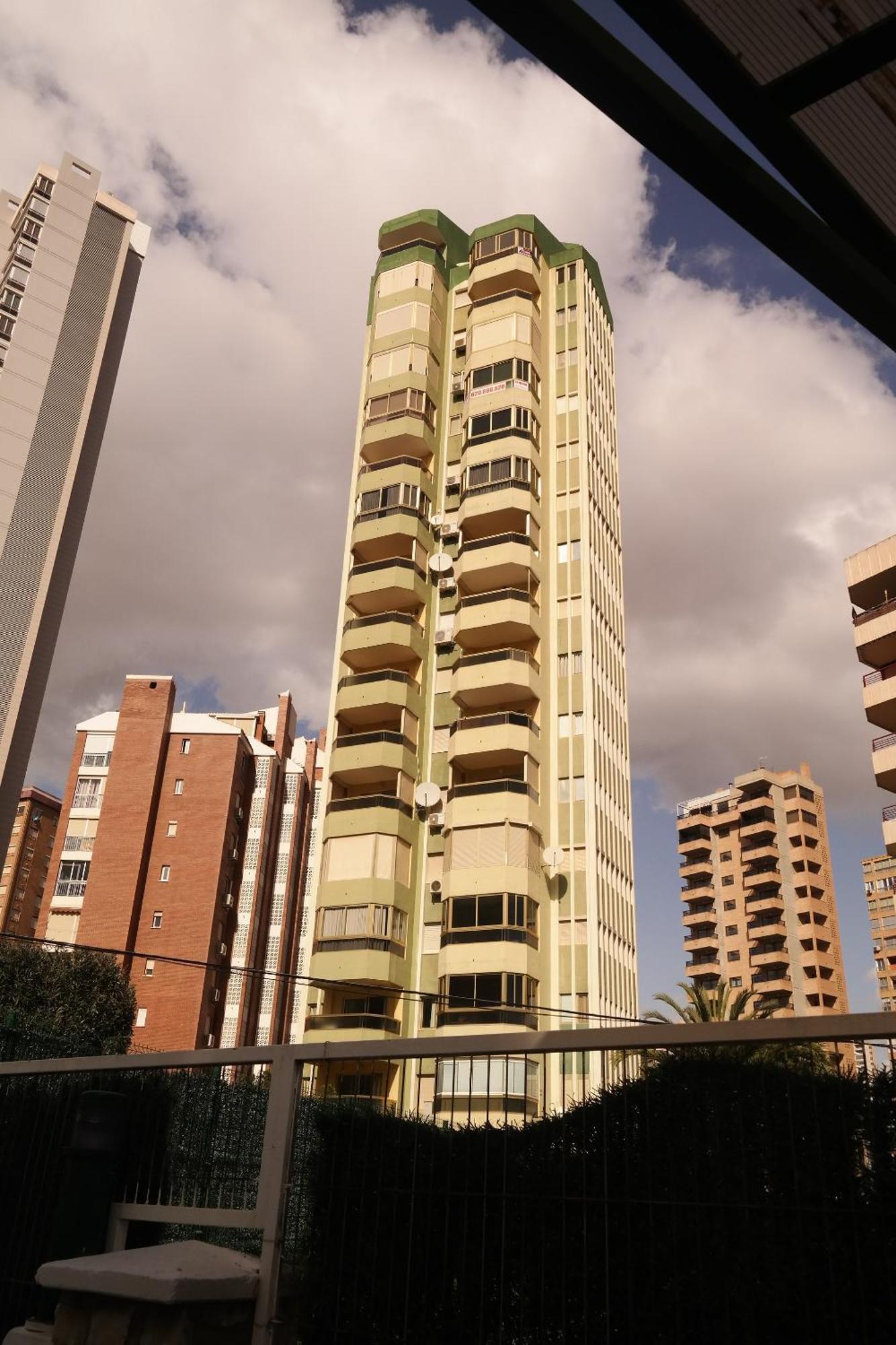 Apartamentos Torre Gerona Benidorm Extérieur photo